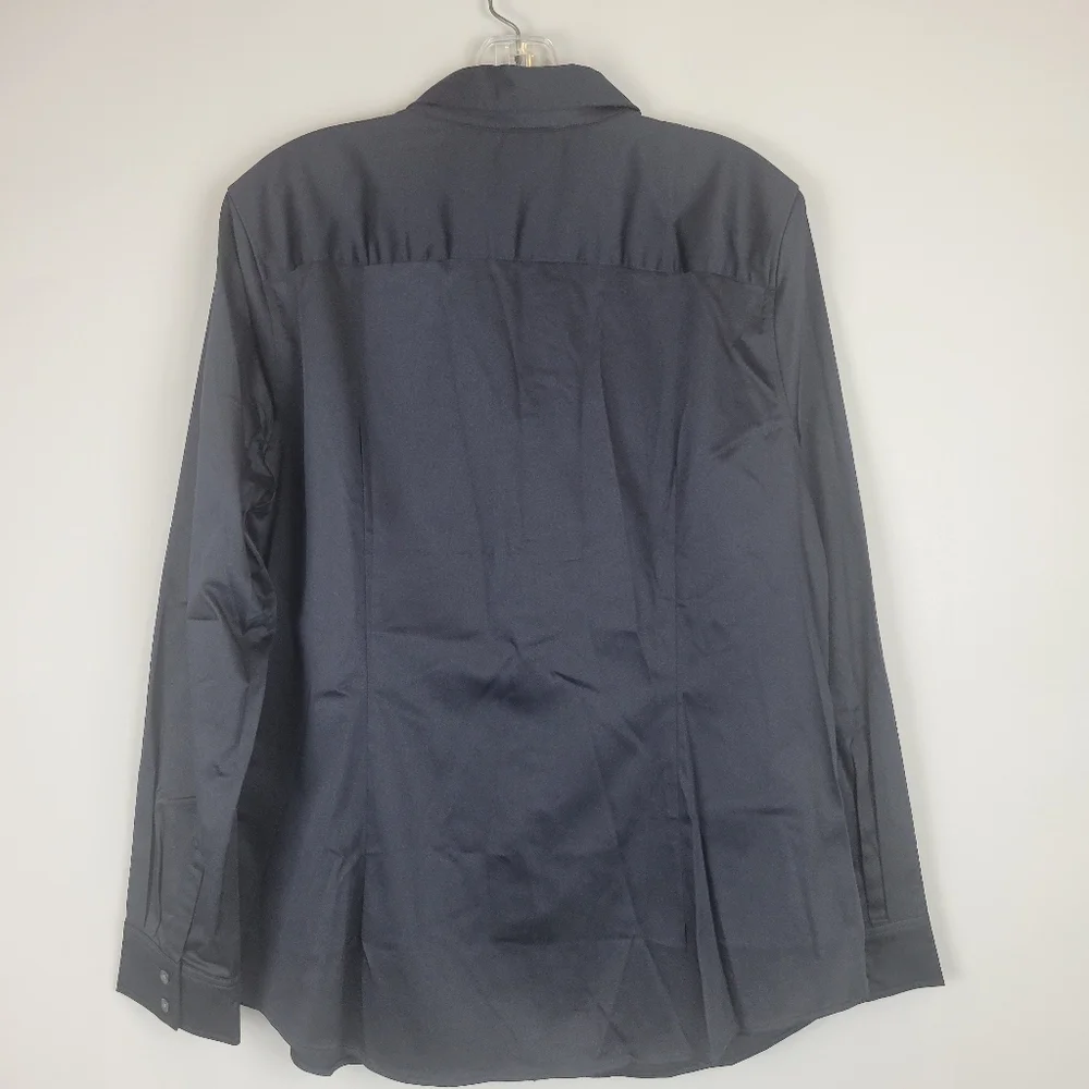 NWT Banana Republic Button Down - Picture 3 of 6